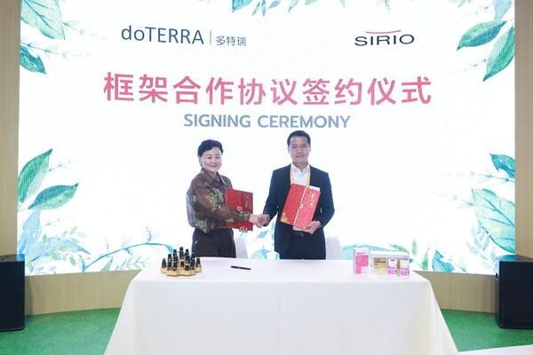 新多特瑞引领精油迈入“可食用时代”麻将胡了免费试玩进博会孵化跨界创(图1)